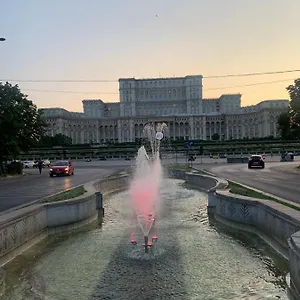 Chic Piata Constitutiei - View From The Balcony To The Palace Of Parliament Bucarest