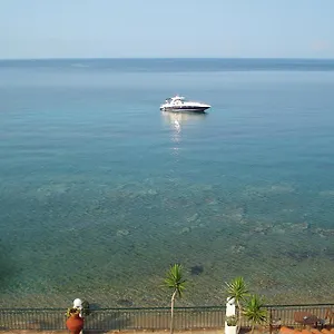 alexiadis-apartments.hotelschalkidiki.net/