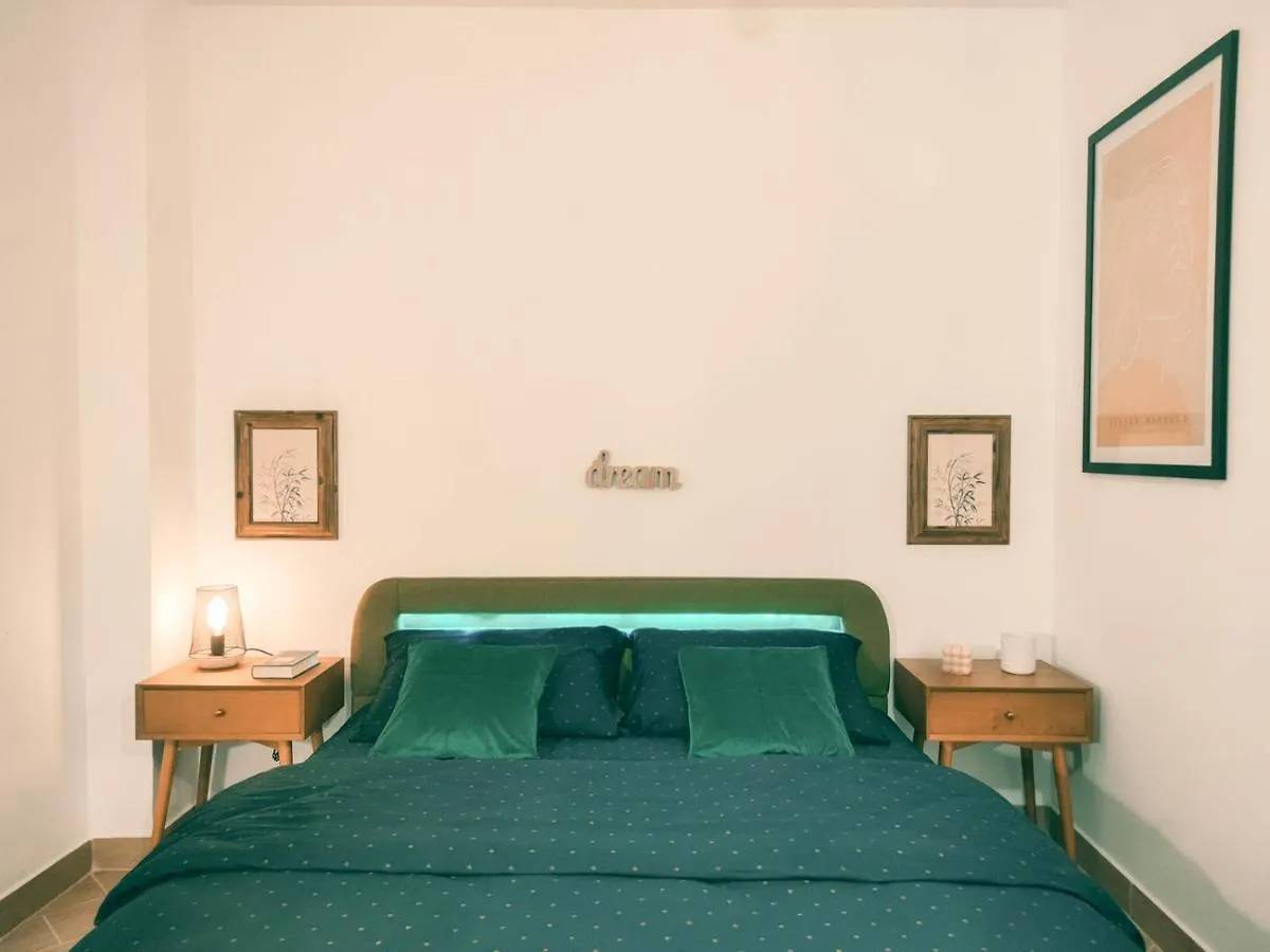 Green Art Studio Old Town Bukarest